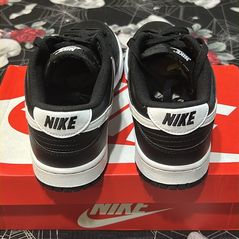 DS 2023 NIKE DUNK LOW RETRO BLACK PANDA 2.0 SIZE MENS 9 OR 9.5 NIB - Picture 7 of 12